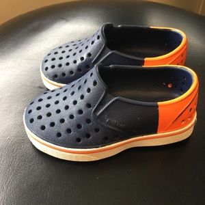 Native shoes slip-on size 5